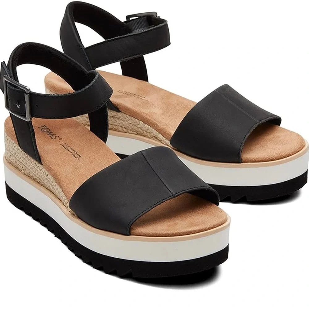 🖤🖤 TOMS womens Diana Black Leather Size 6.5 US